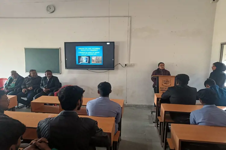 Faculty of Commerce and Management Holds Seminar on Effective Library Usage